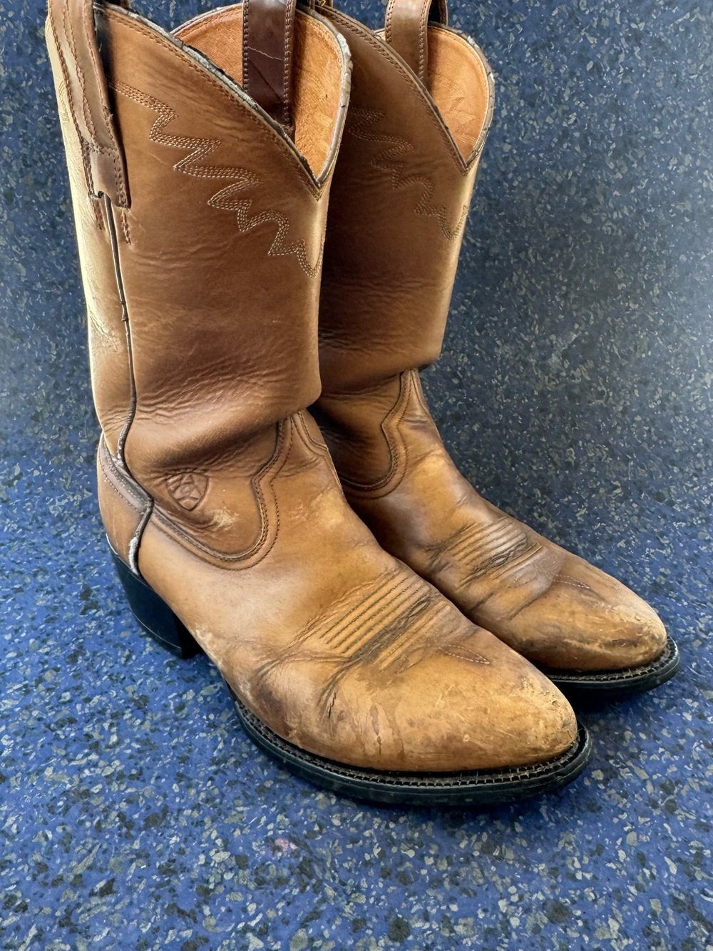 Ariat Sedona Western Cowboy Boots Distressed Brown Tan Men’s 8.5 D